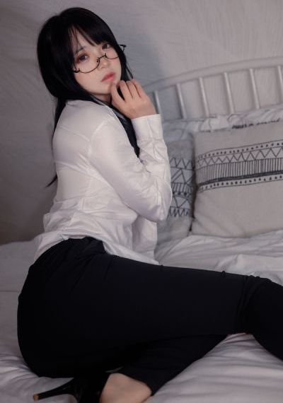 国产片毛久久久久久久蜜臂_HD全集在线观看