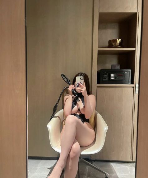 亚洲pissang青年撒尿_DVD在线手机播放