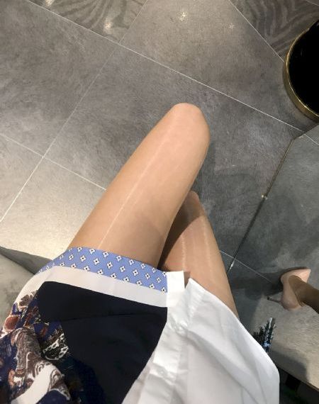 丁五月深爱亚洲_超清手机在线看